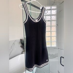 ALO yoga TENNIS CLUB SWEATER KNIT DRESS - BLACK/IVORY size medium